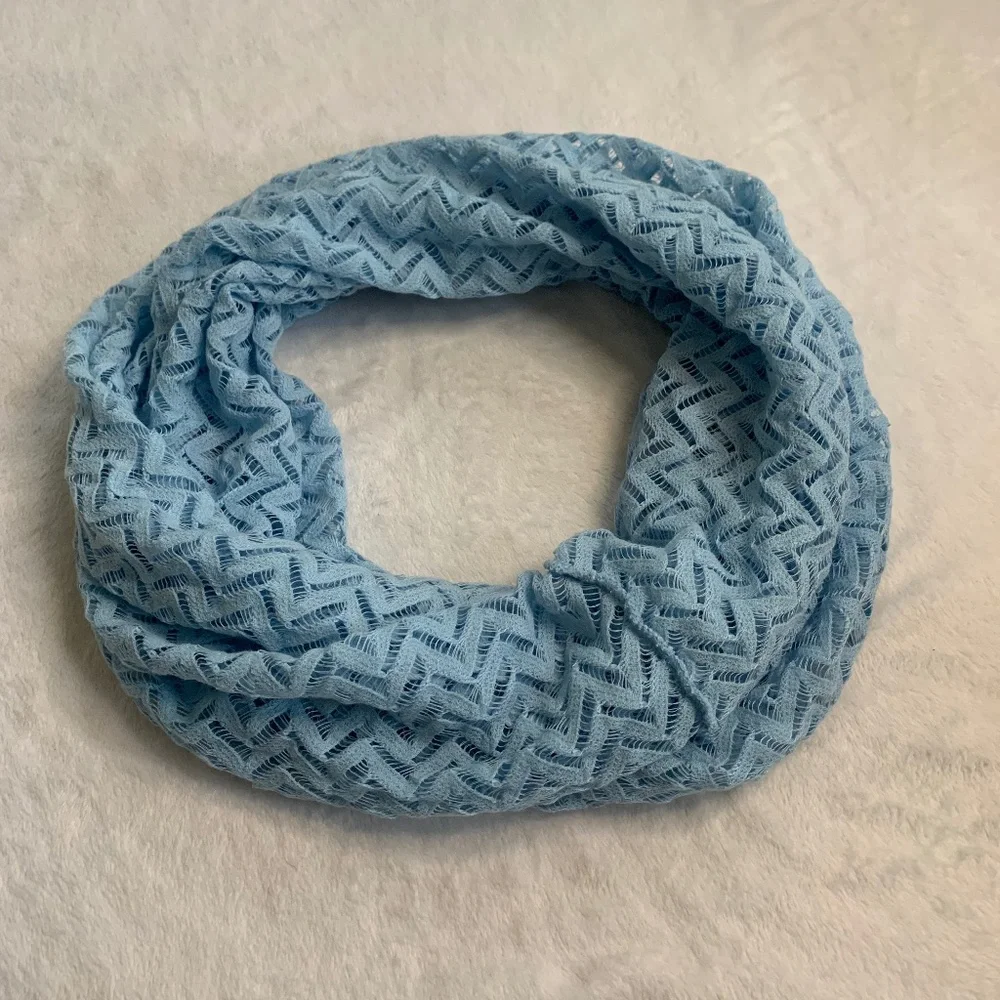 Infinity Scarf - Picture 1 of 6